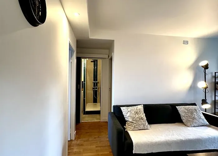 Grand T4 Lumineux A Jolimont - Face Au Metro *